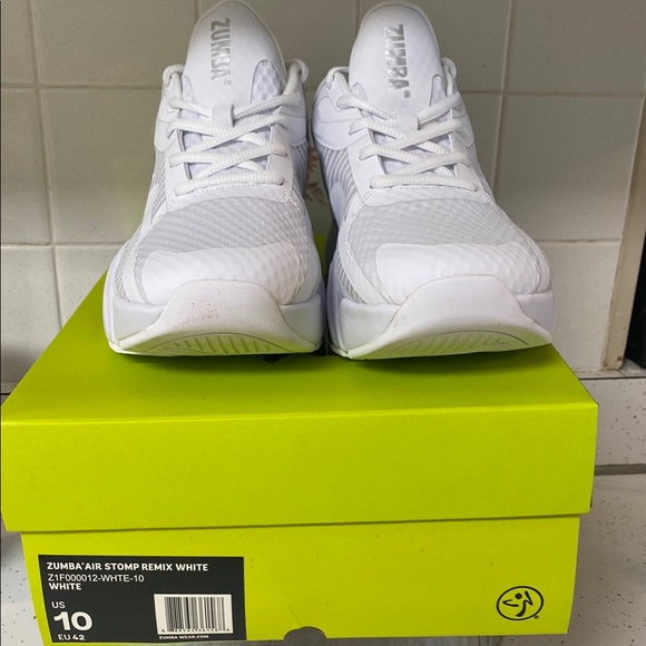 Zumba White Sneakers - Picture 3 of 5